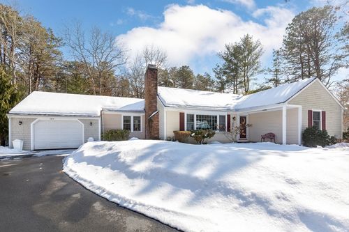 1415 Old Post Rd, Marstons Mills, MA, 02648-5702 | Card Image