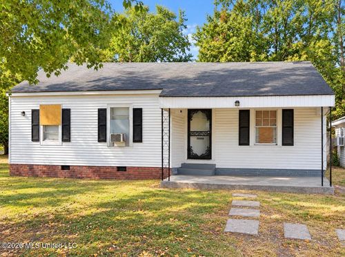 906 Manilla, Greenville, MS, 38701 | Card Image