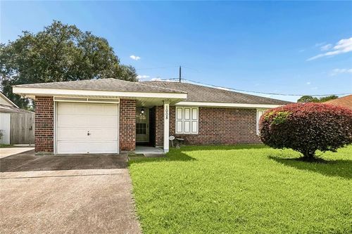 1008 Curtis St, Harvey, LA, 70058-2521 | Card Image