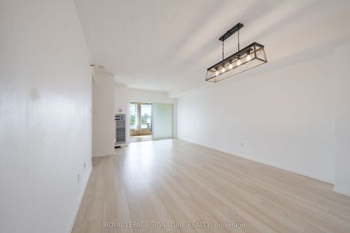 316-5800 Sheppard Ave E, Scarborough, ON, M1B5J7 | Card Image