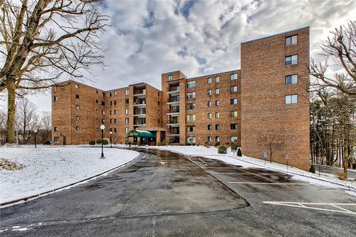 104-3 Alta Vita Dr, Greensburg, PA, 15601-9778 | Card Image
