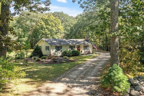 25 Old Coach Rd, Barre, MA, 01005 | Card Image