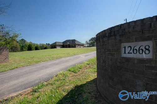 12668 Pulaski Pike, Toney, AL, 35773-7254 | Card Image