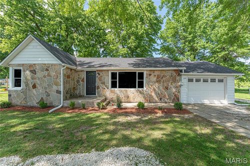 115 Middle St, Moberly, MO, 65270-4851 | Card Image