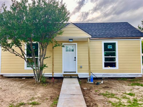 501 S Madera St, Eastland, TX, 76448-2407 | Card Image