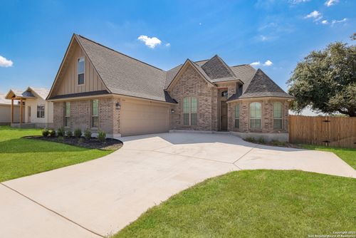1204 Devine Dr, Devine, TX, 78016-1600 | Card Image
