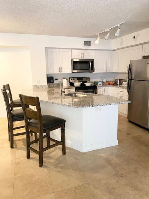 105-3299 Clint Moore Rd, Boca Raton, FL, 33496-3394 | Card Image