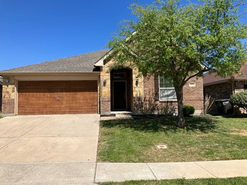 2820 Stonewall Ln, Fort Worth, TX, 76123-1783 | Card Image