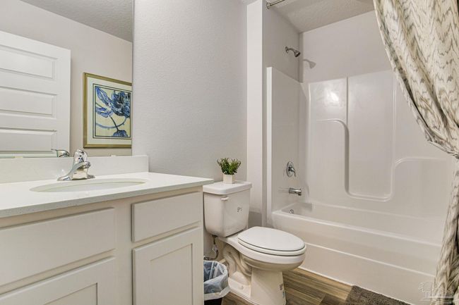 2772 Chevy Cir, House other with 4 bedrooms, 2 bathrooms and 2 parking in Pace FL | Image 20