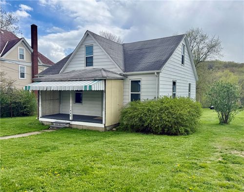 208 E Slippery Rock St, Chicora, PA, 16025-3262 | Card Image