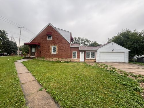 225 Spruce Ave, Bensenville, IL, 60106-1741 | Card Image