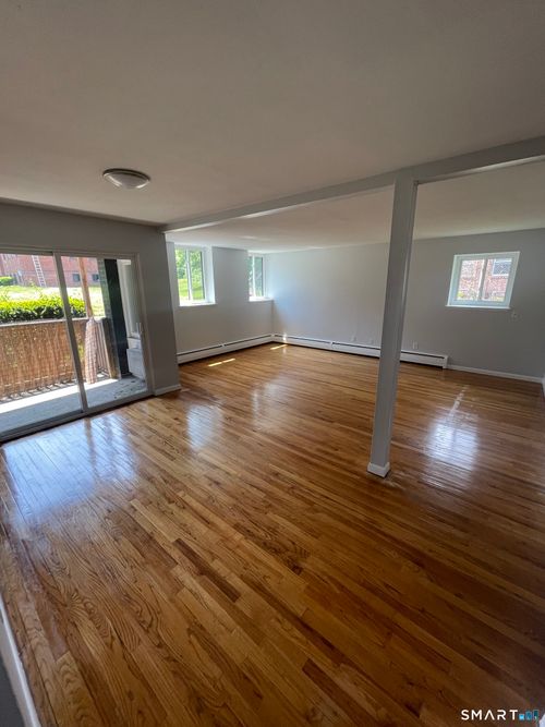 508-b3-492 Fountain St, New Haven, CT, 06515-1837 | Card Image