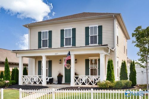 227 Haystack Dr, Madison, AL, 35757-5511 | Card Image