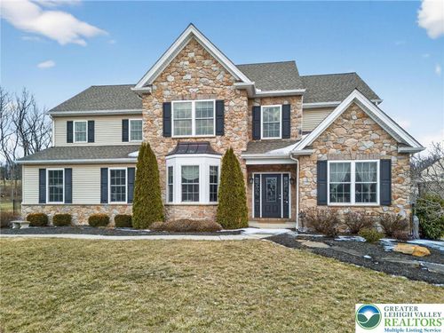 1455 Saratoga Cir, Breinigsville, PA, 18031-2261 | Card Image