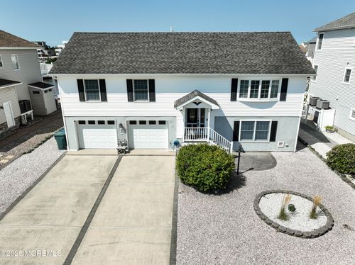 54 Kentucky Dr, LITTLE EGG HARBOR TWP, NJ, 08087-1035 | Card Image