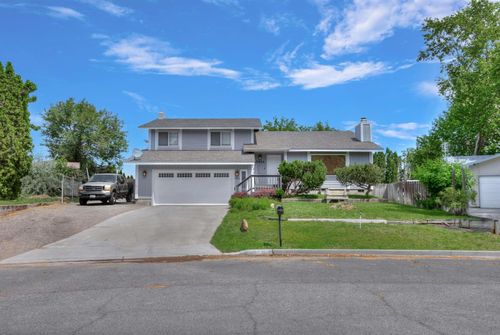 5424 Fern Loop, West Richland, WA, 99353-9806 | Card Image