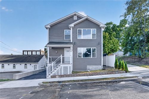 126 Johnson St, Providence, RI, 02905-2925 | Card Image