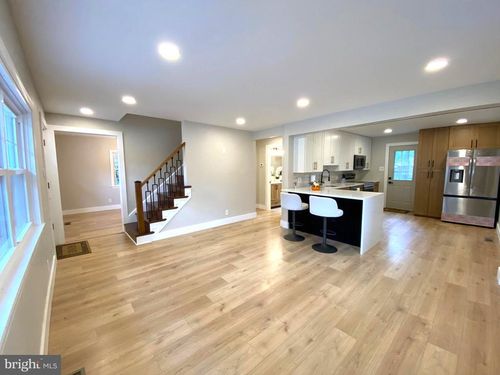 410 Belmont Ave, FOLSOM, PA, 19033-3306 | Card Image