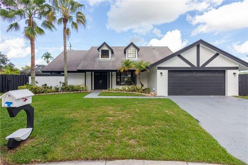 8645 Sw 57th Mnr, Cooper City, FL, 33328-5922 | Card Image