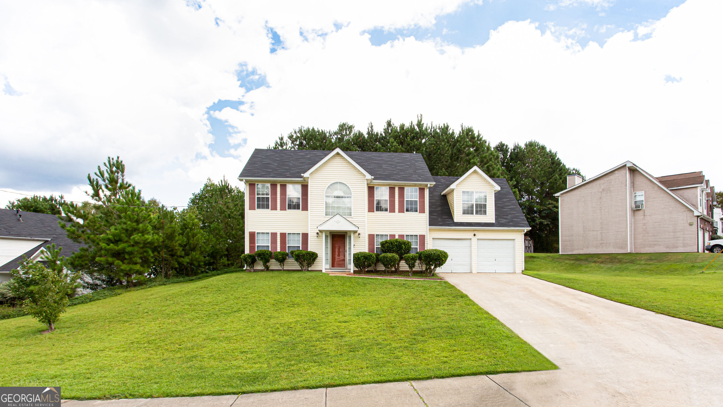 English Valley Dr, Ellenwood, GA 30294