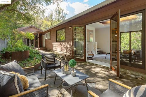3 Mountain View Pl, Lafayette, CA, 94549-4215 | Card Image