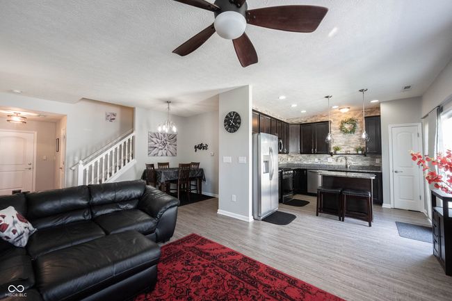 9770 Blue Violet Dr, Condo with 3 bedrooms, 3 bathrooms and null parking in Noblesville IN | Image 12