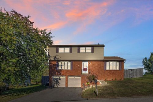 20 Pecan Dr, Penn Hills, PA, 15235-2626 | Card Image