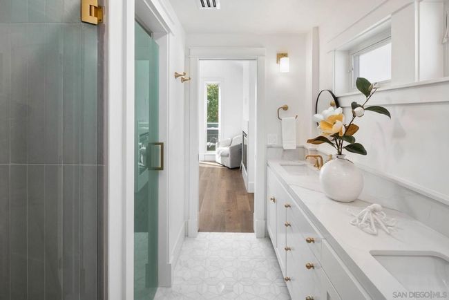 741 G Ave, Condo with 4 bedrooms, 5 bathrooms and 2 parking in Coronado CA | Image 14