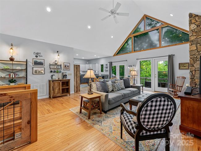 48 Grouse Thicket Rd, House other with 3 bedrooms, 3 bathrooms and null parking in Mars Hill NC | Image 14