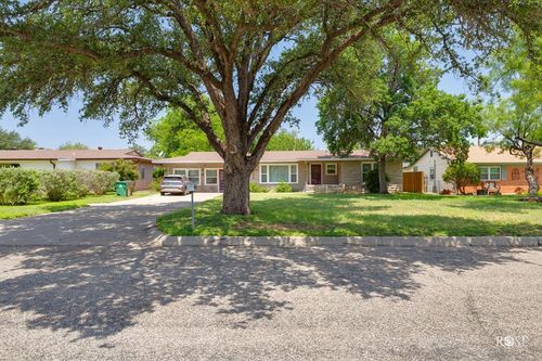 2408 W Avenue L, San Angelo, TX, 76901-3755 | Card Image