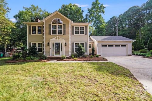 2000 Mill House Ln, Matthews, NC, 28104-3341 | Card Image
