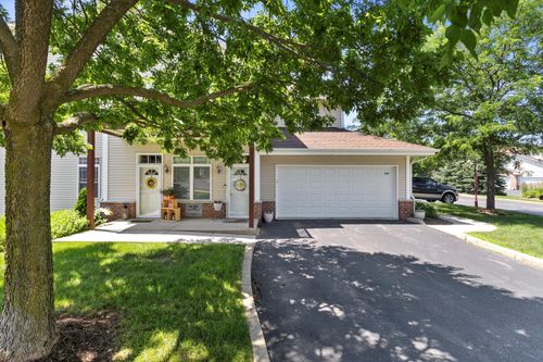 420 E Veterans Way, Mukwonago, WI, 53149-2031 | Card Image