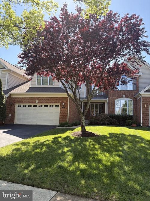 5670 Wheelwright Way, HAYMARKET, VA, 20169-3188 | Card Image