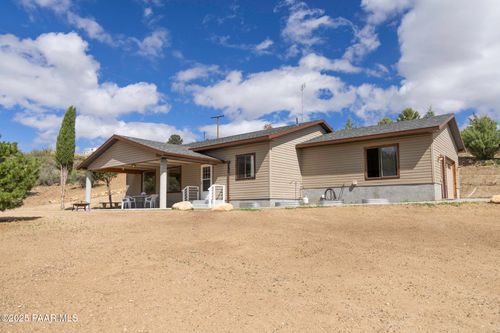 18168 S Spoon Rd, Peeples Valley, AZ, 86332-8602 | Card Image
