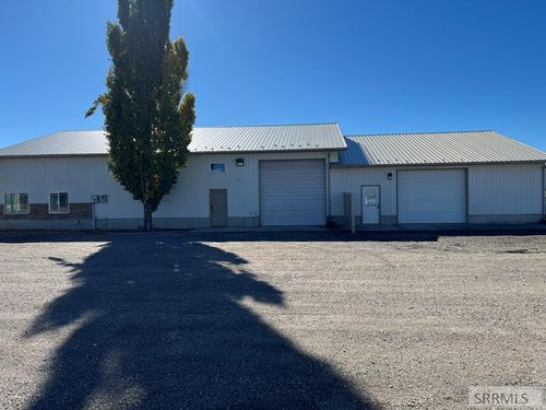 2741 S 2000 W, Rexburg, ID, 83440-4033 | Card Image