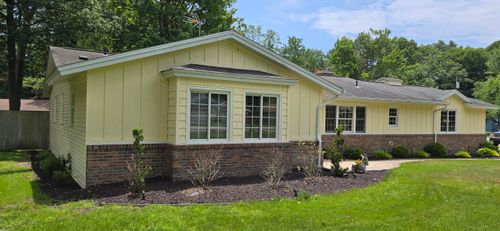 1963 Sarasota Ct, Norton Shores, MI, 49441-4553 | Card Image