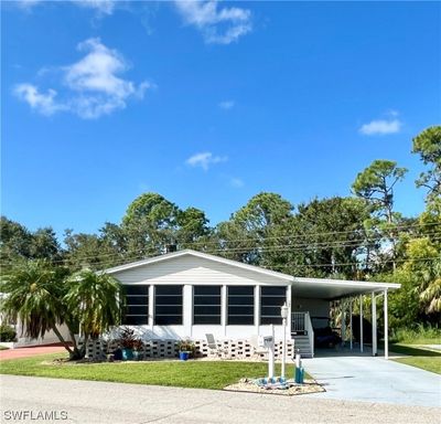 345 Shrub Lane S, House other with 2 bedrooms, 2 bathrooms and null parking in North Fort Myers FL | Image 2