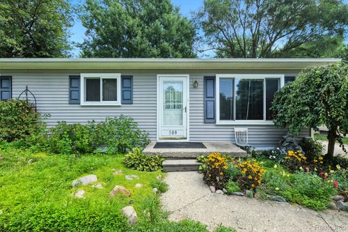 509 S Manfred St, Durand, MI, 48429-1614 | Card Image