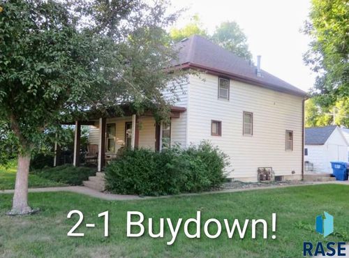 1426 E 17th St Street, Sioux Falls, SD, 57104 | Card Image