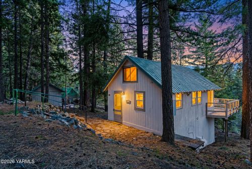 35941 Us Highway 12, Naches, WA, 98937-9537 | Card Image