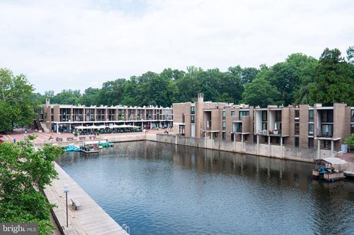 205-11400 Washington Plz W, RESTON, VA, 20190-4308 | Card Image