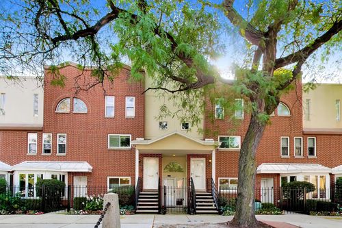 c-701 Carpenter St, Chicago, IL, 60607-3726 | Card Image