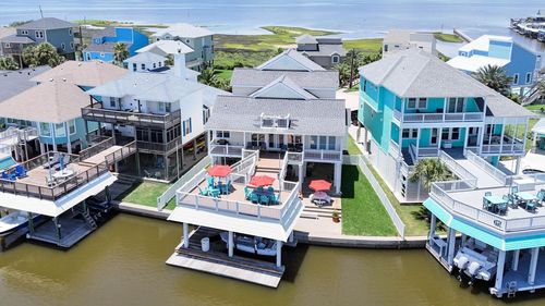22313 Bay Vista Dr, Galveston, TX, 77554-1278 | Card Image