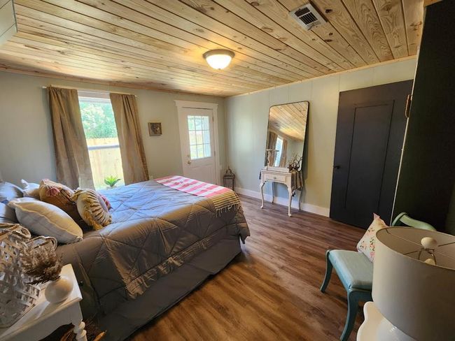 Master bedroom | Image 17