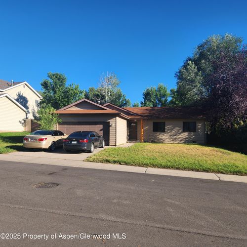 257 Lupine Dr, New Castle, CO, 81647-9712 | Card Image