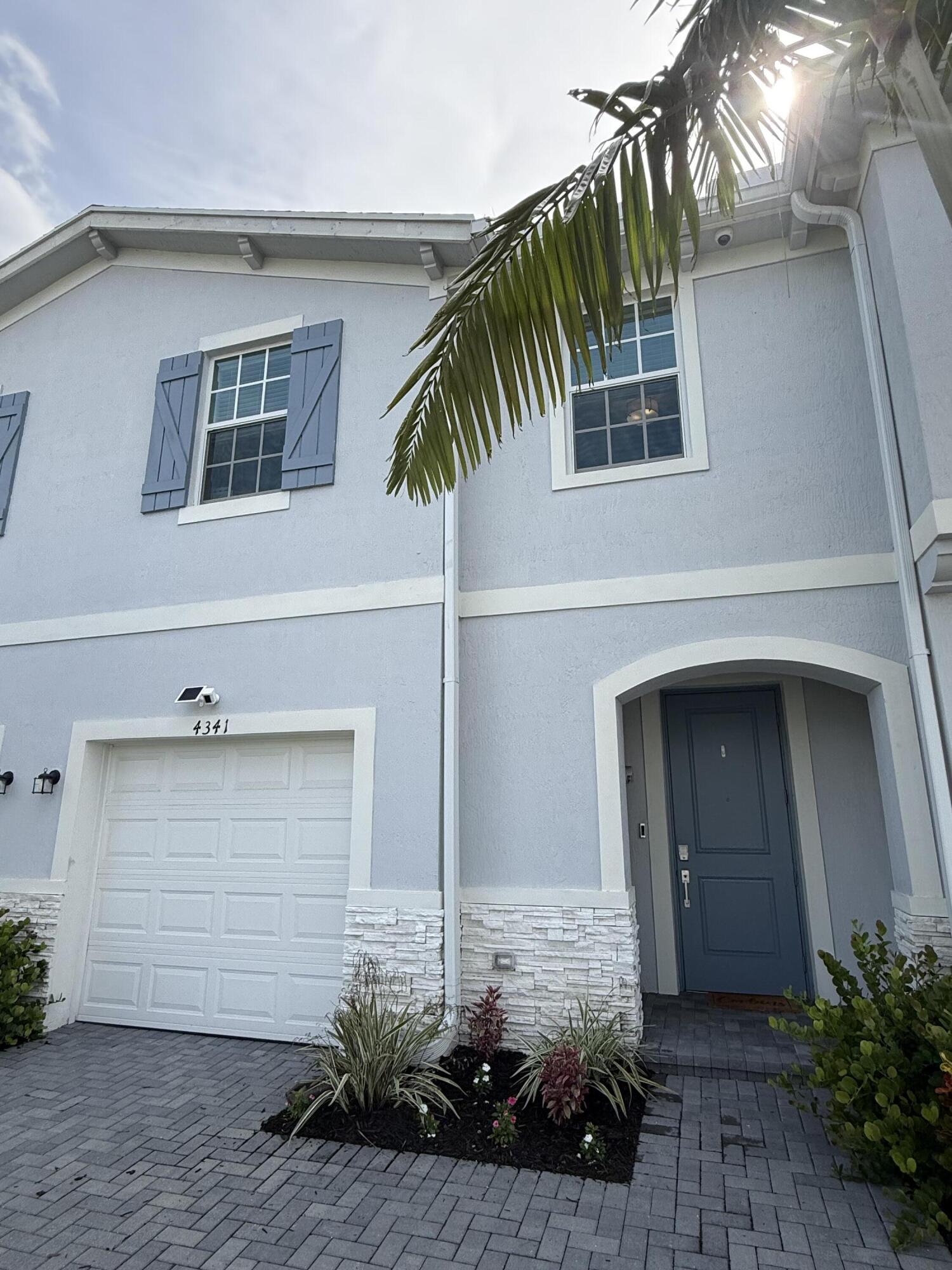 Residential in Lake Worth 2