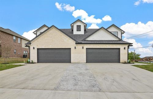 5016 Villas Dr, Sanger, TX, 76266-1530 | Card Image