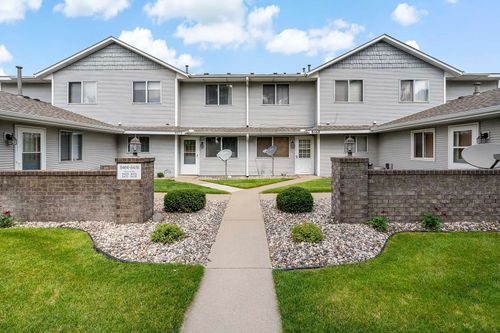 8472 S Pond Trl, Champlin, MN, 55316-3788 | Card Image