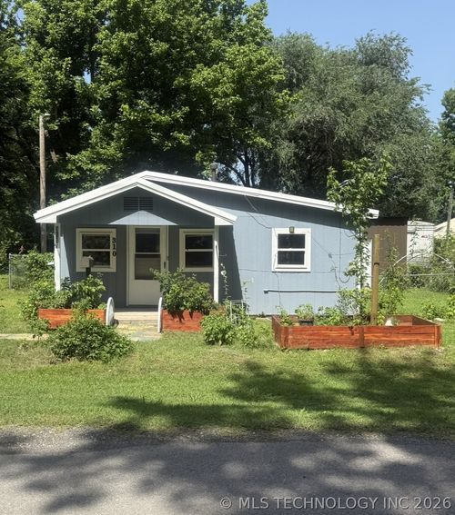 310 S Cherokee, Stilwell, OK, 74960 | Card Image