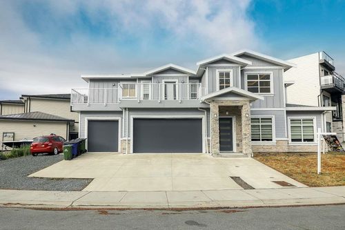 46077 Crestview Dr, Chilliwack, BC, V2R6G4 | Card Image